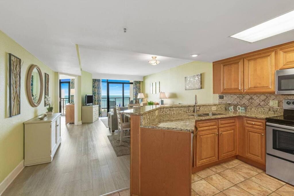 Breathtaking Oceanfront Suite Grand Cayman 451 เมอร์เทิลบีช ภายนอก รูปภาพ