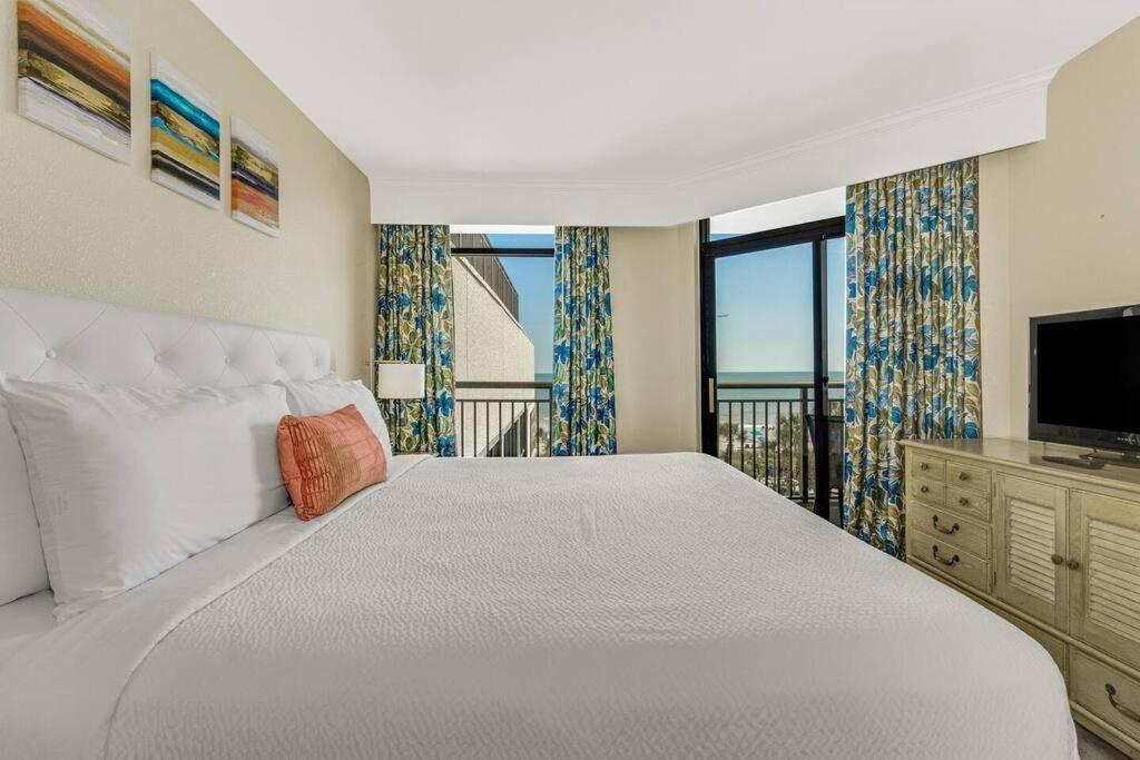 Breathtaking Oceanfront Suite Grand Cayman 451 เมอร์เทิลบีช ภายนอก รูปภาพ