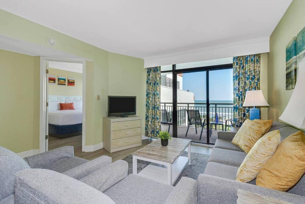Breathtaking Oceanfront Suite Grand Cayman 451 เมอร์เทิลบีช ภายนอก รูปภาพ