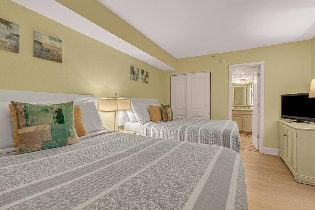 Breathtaking Oceanfront Suite Grand Cayman 451 เมอร์เทิลบีช ภายนอก รูปภาพ