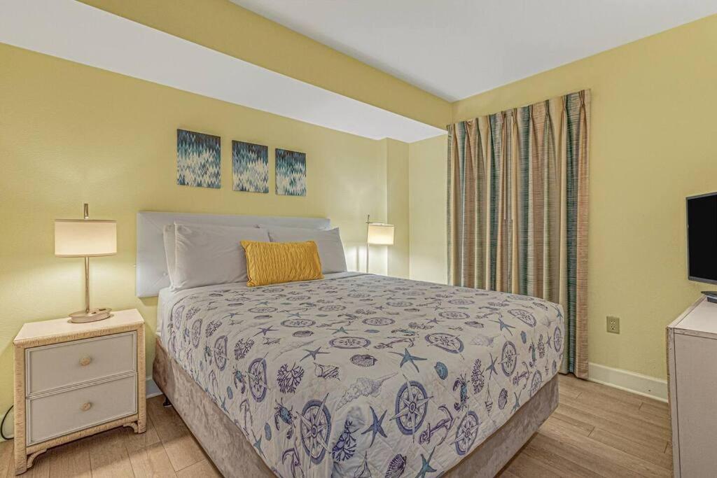 Breathtaking Oceanfront Suite Grand Cayman 451 เมอร์เทิลบีช ภายนอก รูปภาพ