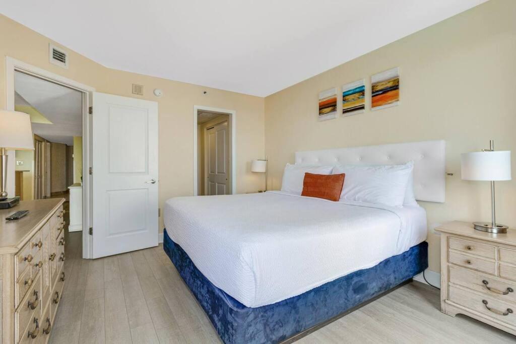Breathtaking Oceanfront Suite Grand Cayman 451 เมอร์เทิลบีช ภายนอก รูปภาพ